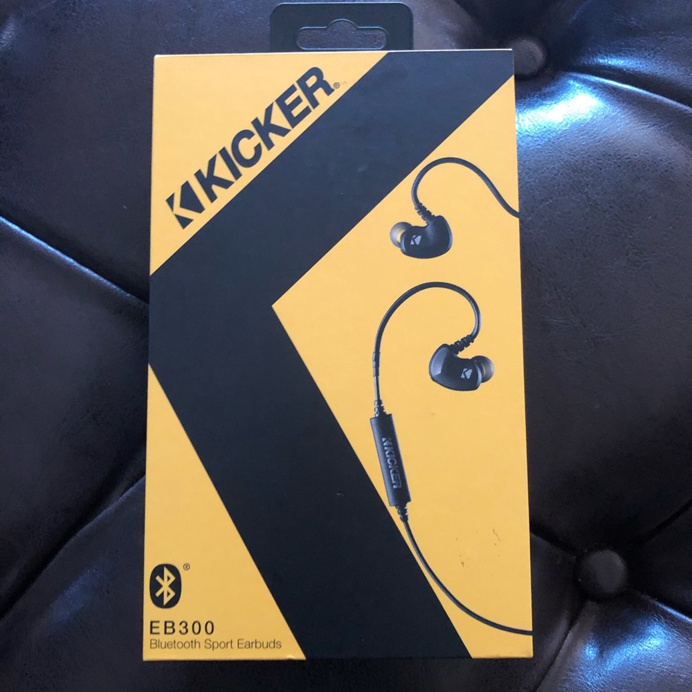 Kicker bluetooth sport earbuds